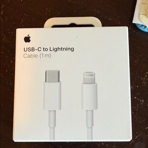 Apple USB-C to Lightning Cable - White